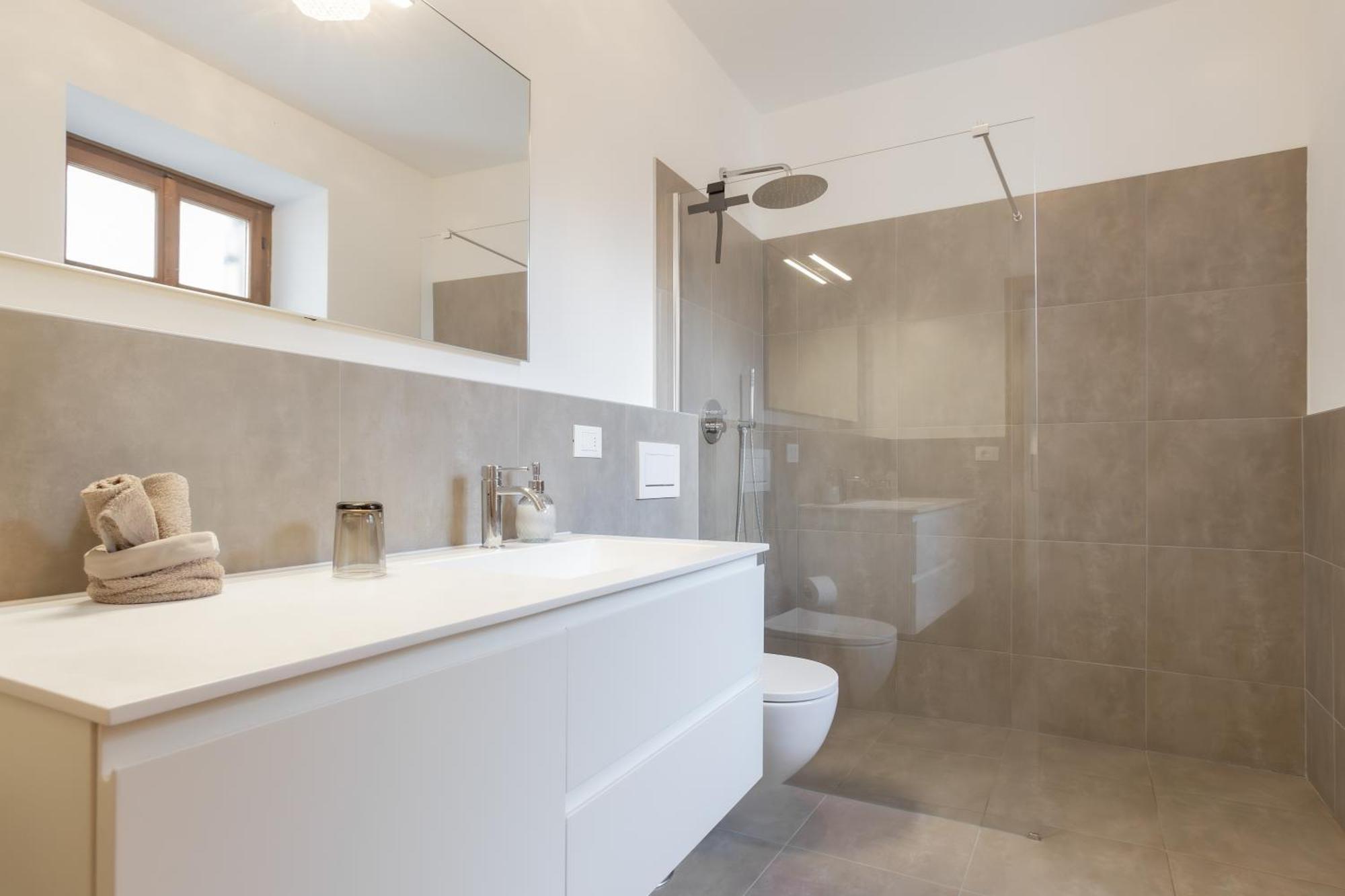 Apartamento Ansitz Von Wohlgemuth Salorno Exterior foto