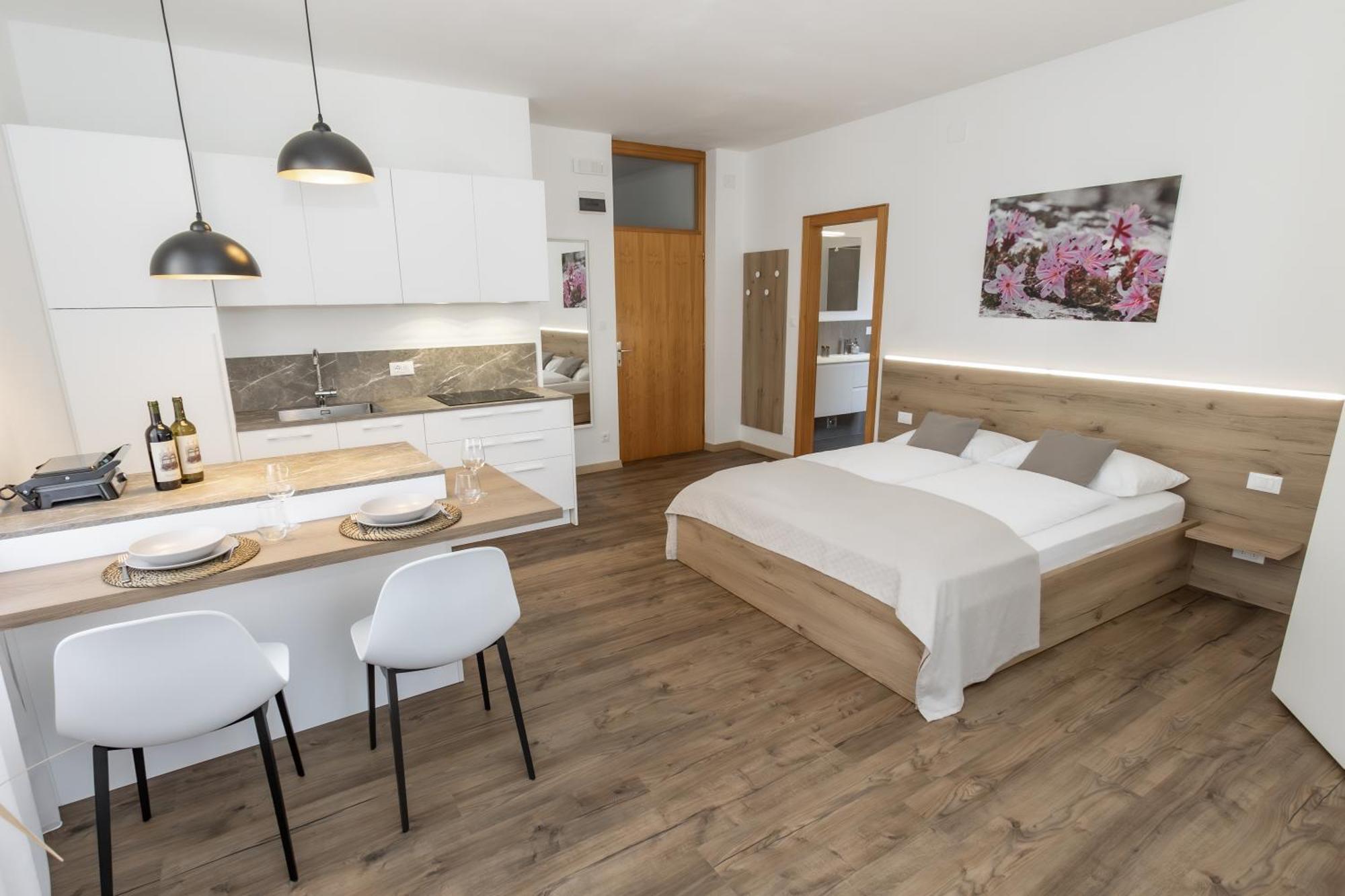 Apartamento Ansitz Von Wohlgemuth Salorno Exterior foto