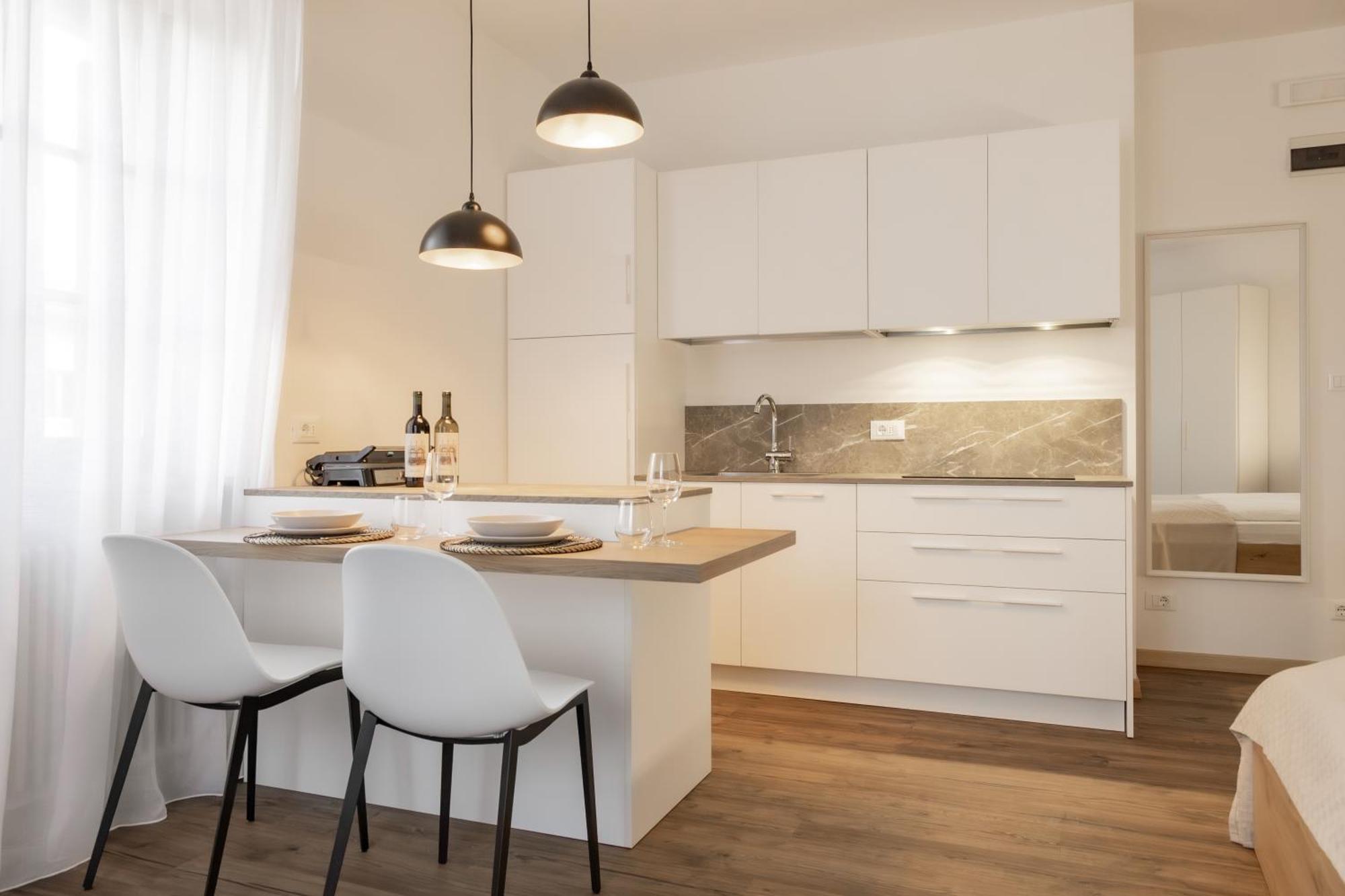 Apartamento Ansitz Von Wohlgemuth Salorno Exterior foto