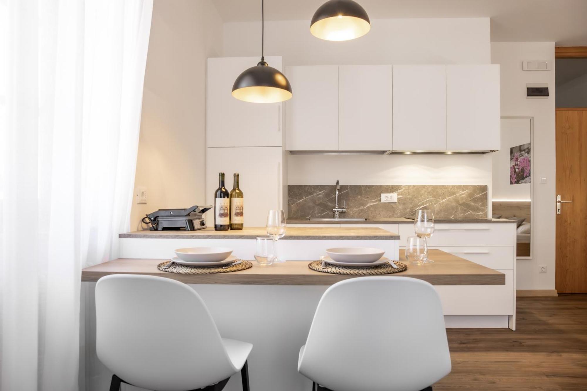 Apartamento Ansitz Von Wohlgemuth Salorno Exterior foto